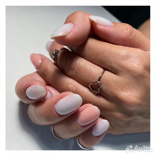 Модель на маникюр/педикюр