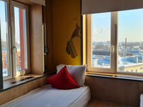 Электронные часы 10:00. Время 2:30. Часы с половиной часа. Цифровые часы. Четырнадцать тридцать.