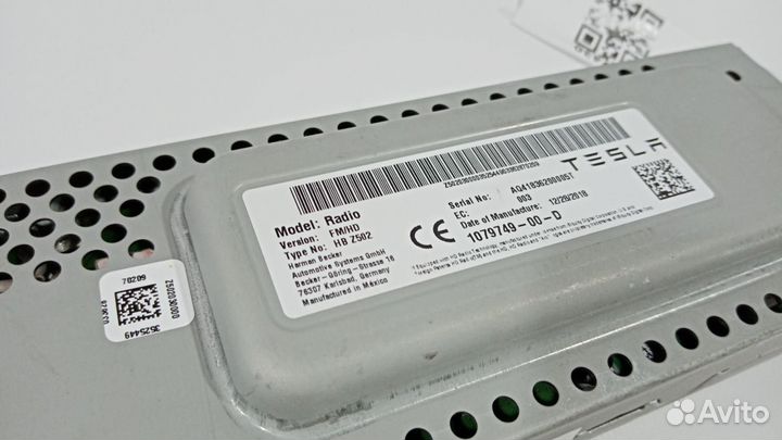 Радио FM/HD/XM Tesla Model 3 2019 1079749-00-D