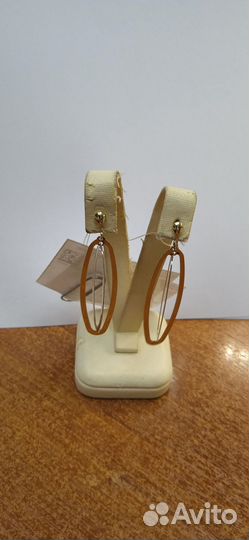 Золотые серьги,вес 3,35г