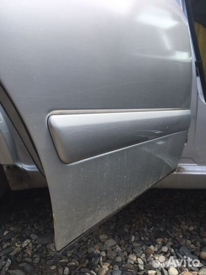 Дверь mercedes w210