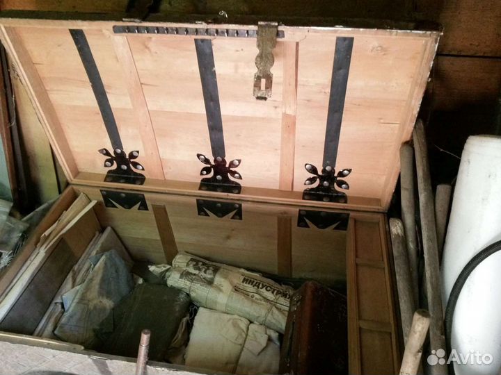 Сундук большой старый, старинный. XIX-XX век