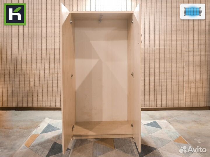 Шкаф офисный для одежды