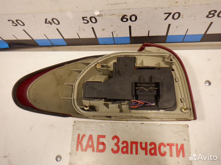 Фонарь задний правый Ford Mondeo 1993-1996