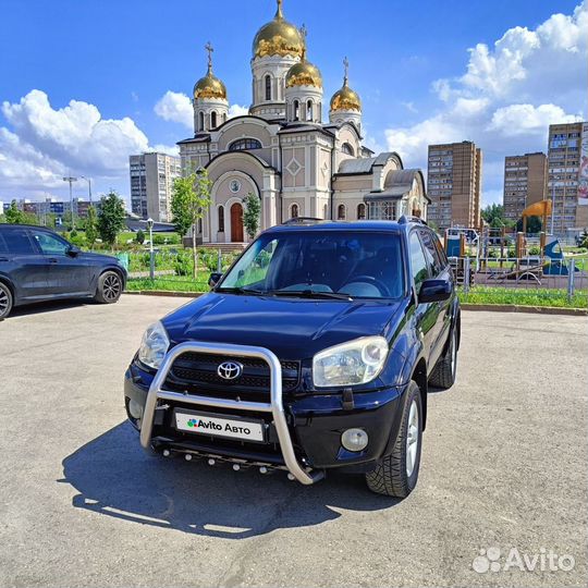 Toyota RAV4 2.0 AT, 2004, 216 014 км