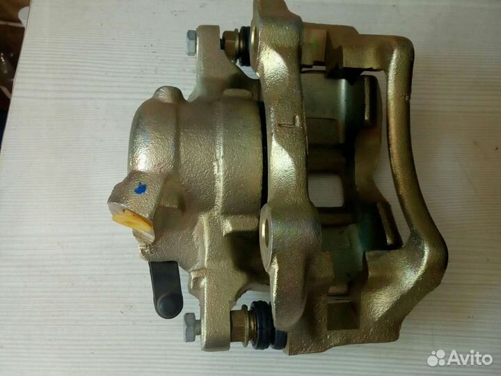 Суппорт тормозной передний левый Ch Amulet без ABC