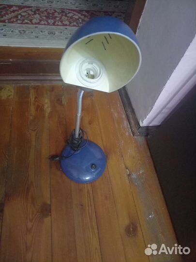 Лампа настольная