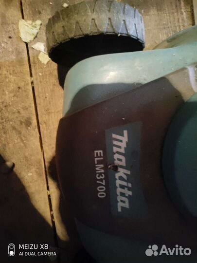 Газонокосилка электрическая makita