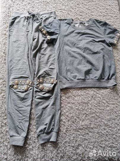 Спортивный костюм женский