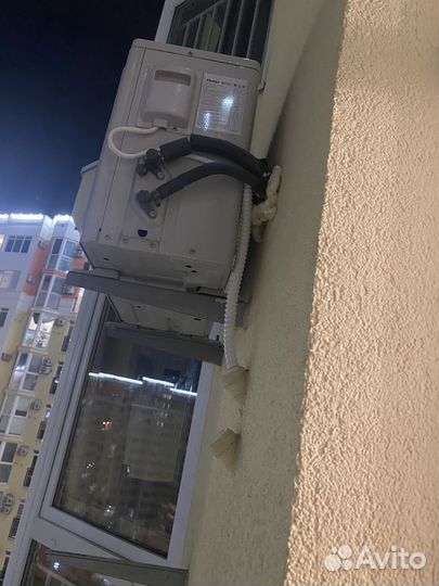 Монтажник кондиционеров - альпинист