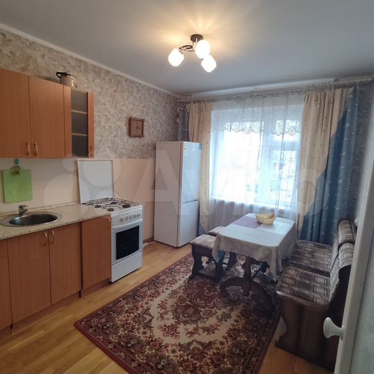 1-к. квартира, 42 м², 1/9 эт.