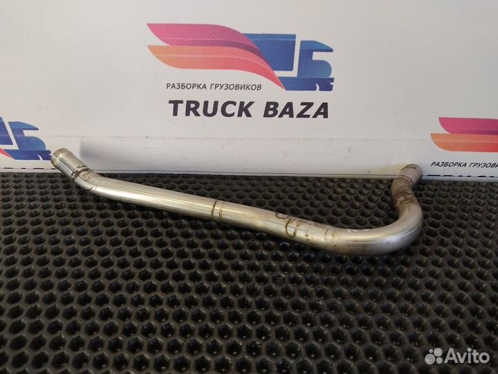 81619600774 Трубка отопителя