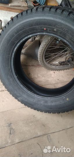 Maxxis Premitra Ice Nord NP5 225/65 R17