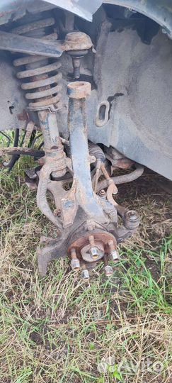 Dodge stratus кулак поворотный передний