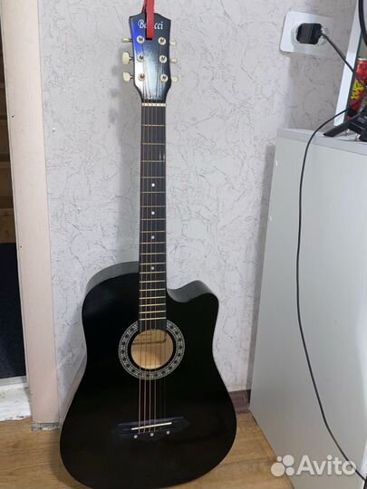 Акустическая гитара