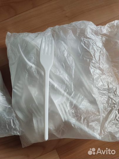 Одноразовые ложки, вилки