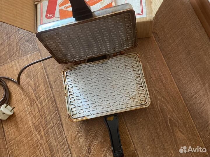 Электровафельница СССР советская