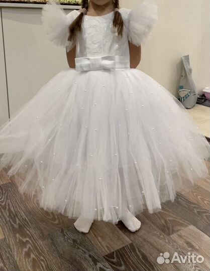 Праздничное платье 104/110