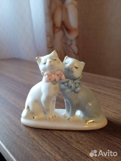 Фигурки кошек сувенирные