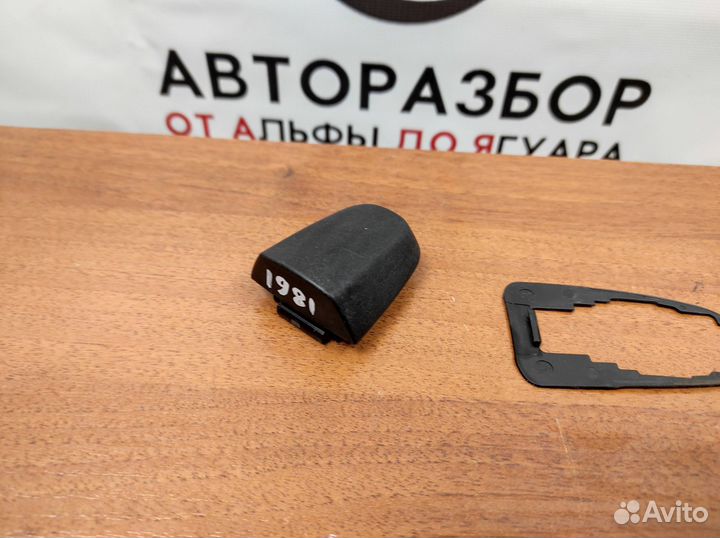 Накладка ручки наружной Auris (E15) 2006-2012