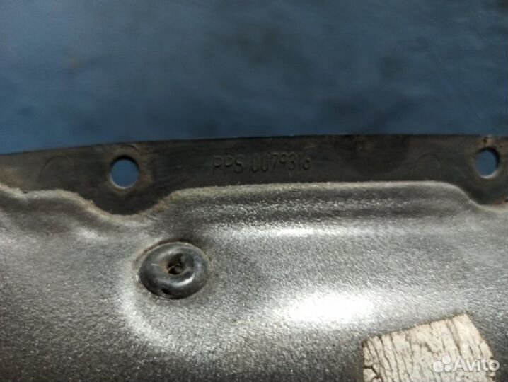 Подкрылок передний левый Bmw F30