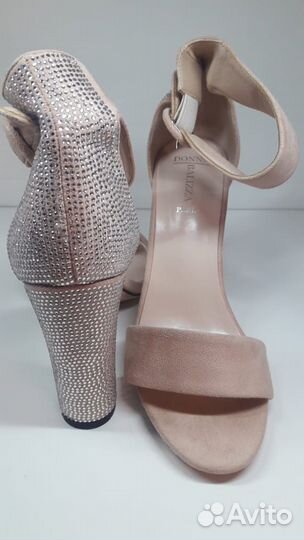 Босоножки женские