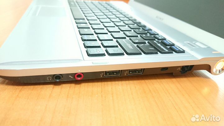 Нетбук Sony Vaio PCG-31311V