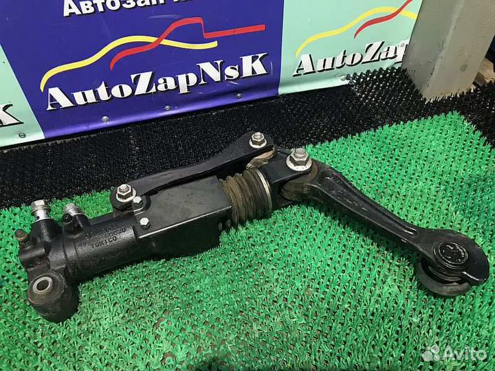 Цилиндр стабилизатора задний Toyota Land Cruiser