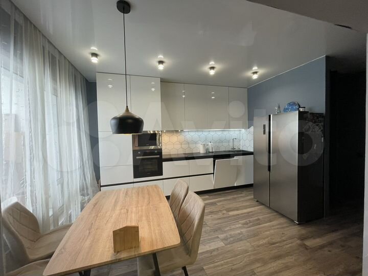 2-к. квартира, 59 м², 6/17 эт.