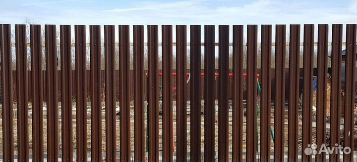 Металлический штакетник с фигурным резом