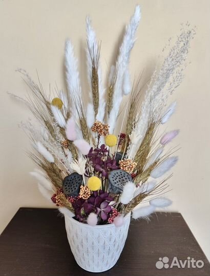 Композиция из стабилизированных цветов, сухоцветов