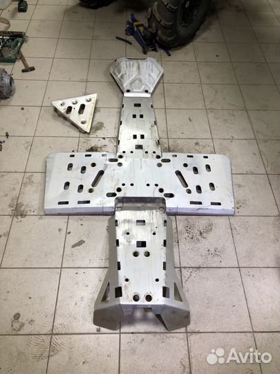 Защита днища BRP g2