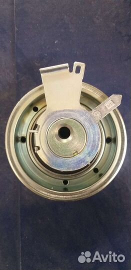 Натяжной ролик ремня грм на passat B5+