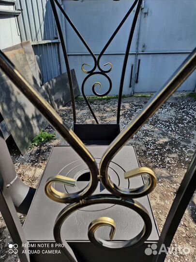 Мангал с крышей