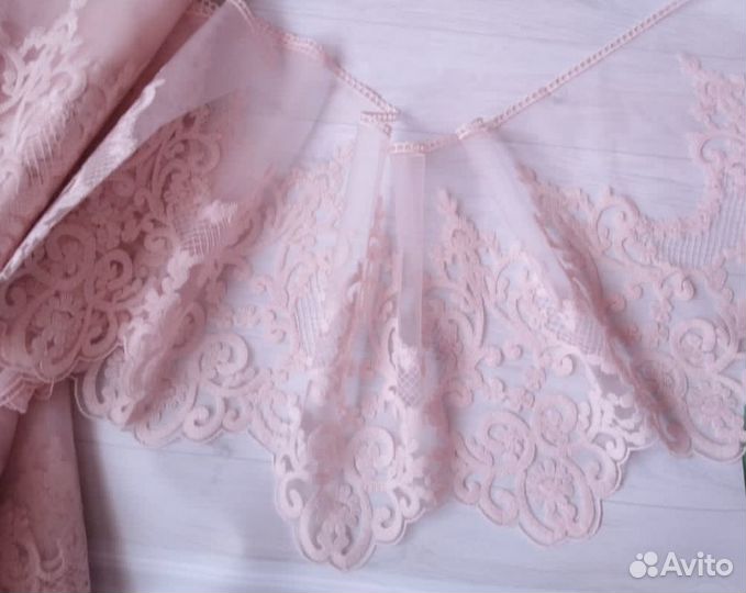 Кружево на сетке