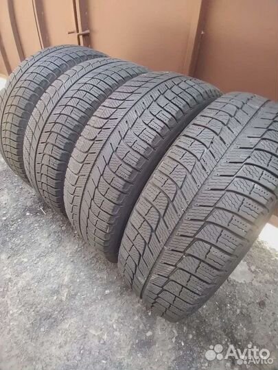 Michelin X-Ice XI3 205/60 R16