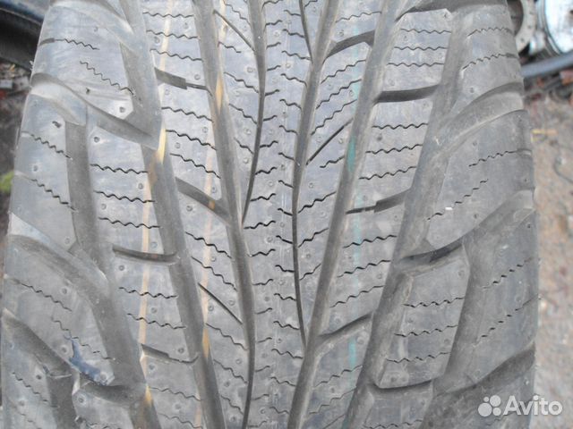Maxxis Victra SUV M+S 235/70 R16