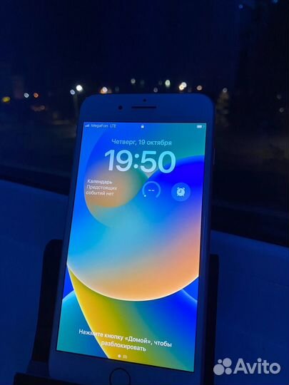iPhone 8 Plus, 64 ГБ