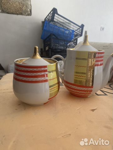 Сервиз чайник и сахарница