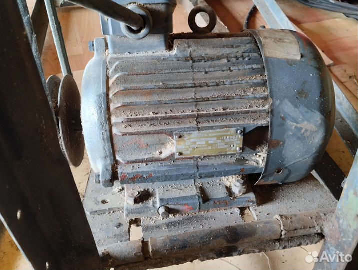 Станок по дереву многофункциональный