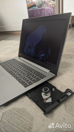 Ноутбук lenovo
