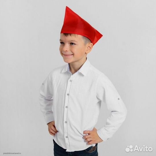 Пилотка пионерская красная