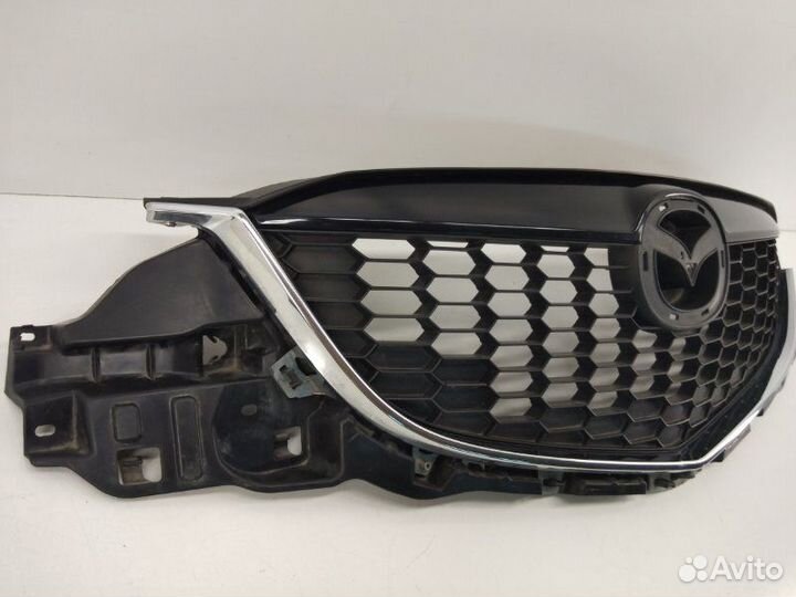 Решетка радиатора передняя Mazda Cx-5 1 2015-2017