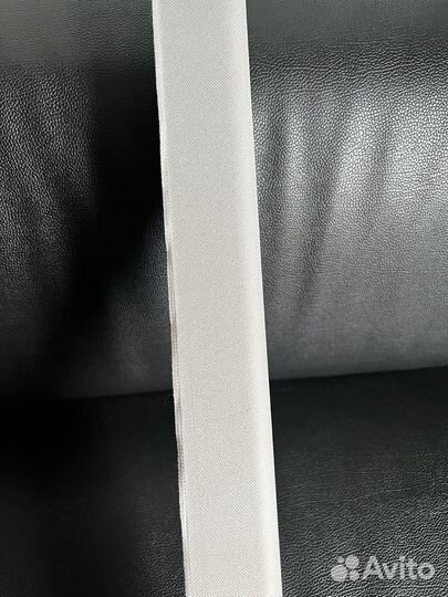 Накладка передней стойки Л BMW F10