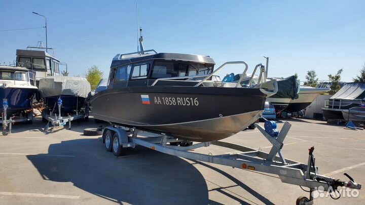 Катер voyager 700 