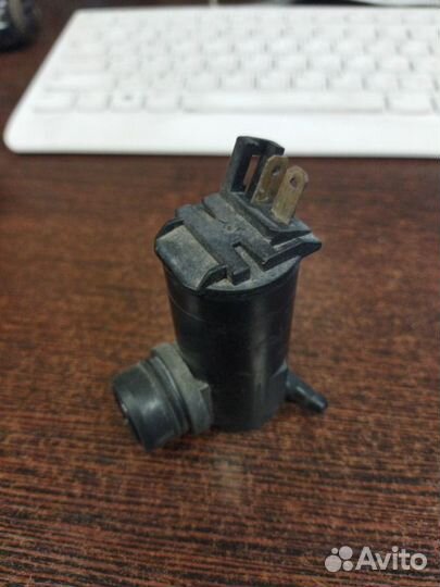 Насос омывателя Suzuki Jimny JB33W G13B 1999