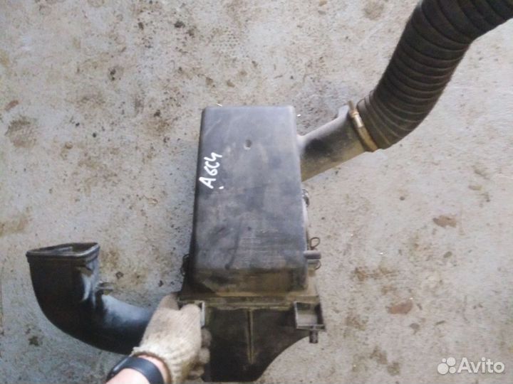 Корпус воздушного фильтра Audi A6 c4