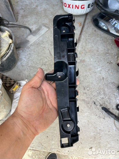 Кронштейн бампера задний левый Renault Kaptur