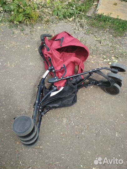 Прогулочная коляска