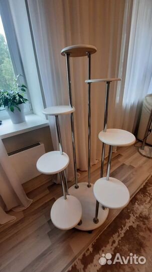 Подставка под цветы